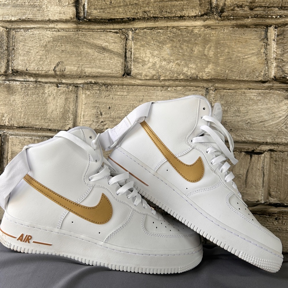 Gold Nike Air Force Size: 9 1/2